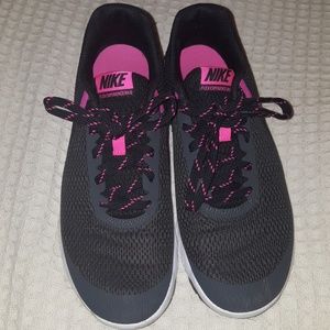 SOLD Nike Flex Experience RN 5